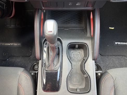 Used 2024 Nissan Frontier Pro-X RWD image 25