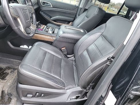 Used 2019 GMC Yukon Denali image 54