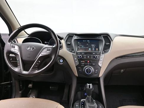 Used 2017 Hyundai Santa Fe Sport w/ 2.4L Tech Package 04 AWD/4WD image 17