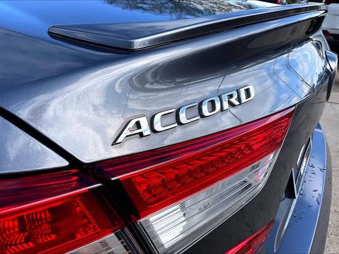Used 2020 Honda Accord Sport image 30