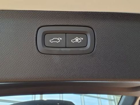 New 2026 Volvo XC90 B6 Plus w/ Protection Package AWD/4WD image 10