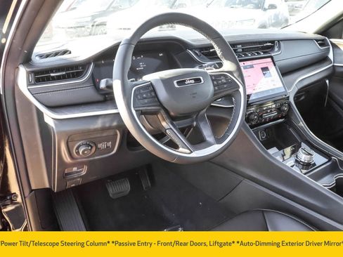 New 2025 Jeep Grand Cherokee L Limited image 4