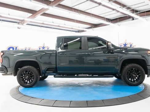 Used 2025 Chevrolet Silverado 2500 LT w/ Trail Boss Package image 17
