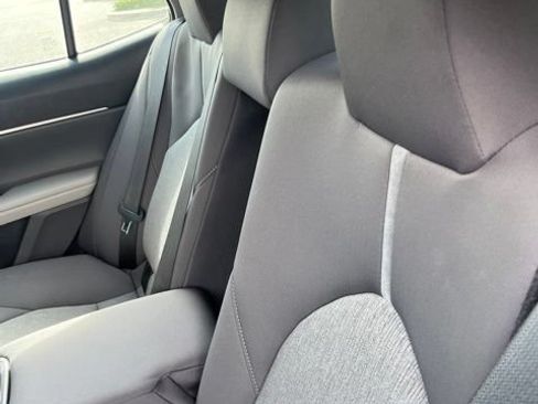 Used 2022 Toyota Camry LE w/ Carpet Mat Package (TMS) FWD image 9