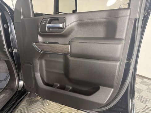 Used 2020 Chevrolet Silverado 2500 LTZ w/ LTZ Plus Package image 19