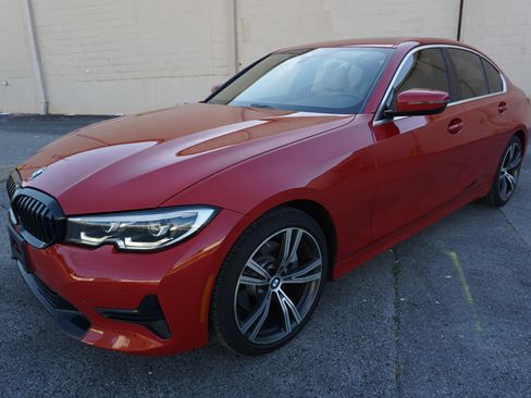 Used 2021 BMW 330i xDrive Sedan w/ Driving Assistance Package AWD/4WD image 4