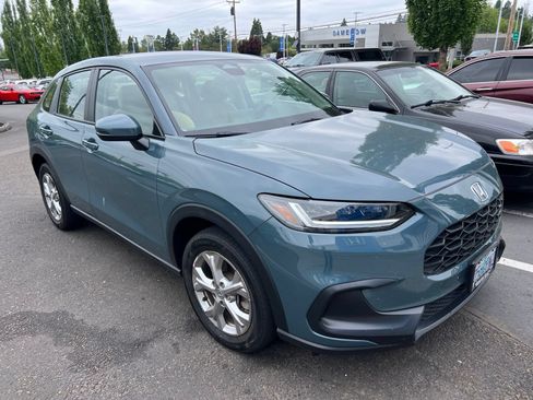 Used 2024 Honda HR-V LX image 3