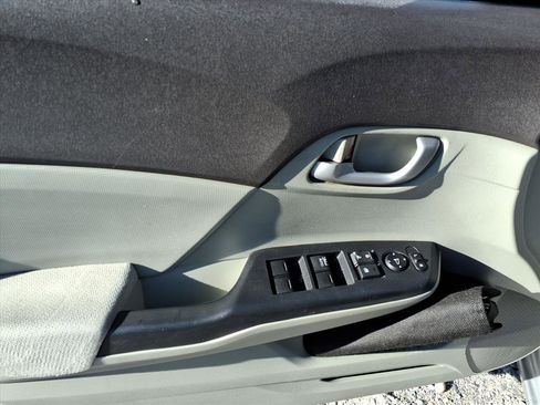 Used 2012 Honda Civic LX image 13