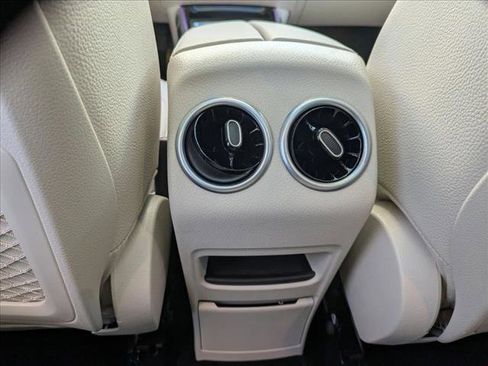 Used 2026 Mercedes-Benz GLB 250 image 17