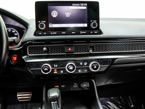 Used 2024 Honda Civic Sport image 25