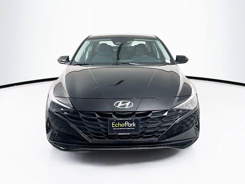 Used 2022 Hyundai Elantra Blue w/ Preferred Accessory Package image 2