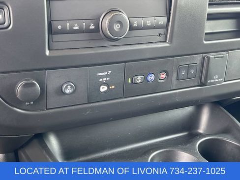 Used 2025 Chevrolet Express 3500 LT w/ LT Preferred Equipment Group RWD image 16