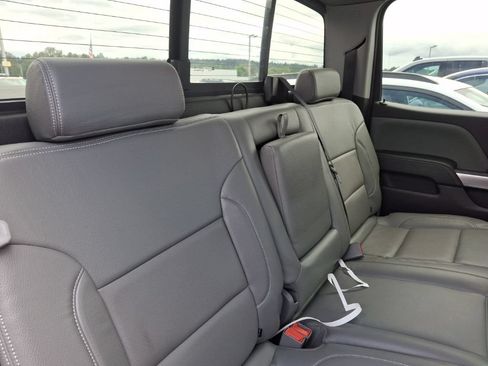 Used 2018 Chevrolet Silverado 1500 LT w/ All Star Edition AWD/4WD image 13