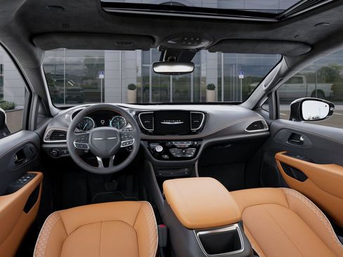 New 2026 Chrysler Pacifica Pinnacle image 15