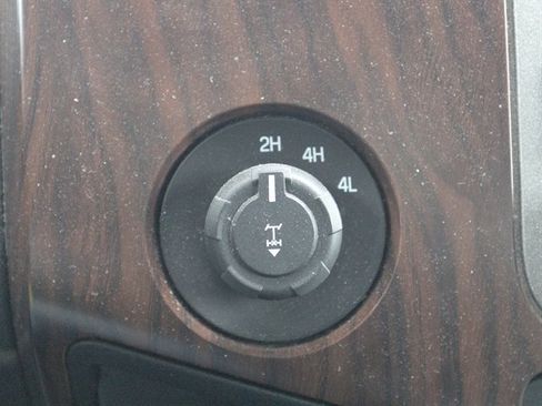 Used 2011 Ford F350 Lariat w/ Chrome Pkg AWD/4WD image 28