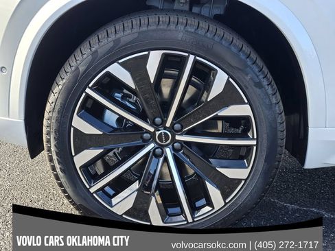 Used 2026 Volvo XC90 B6 Ultra w/ Protection Package Premier AWD/4WD image 12