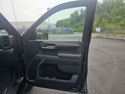 Used 2023 Chevrolet Silverado 1500 RST image 12