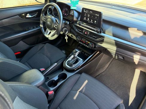 Used 2019 Kia Forte S image 17