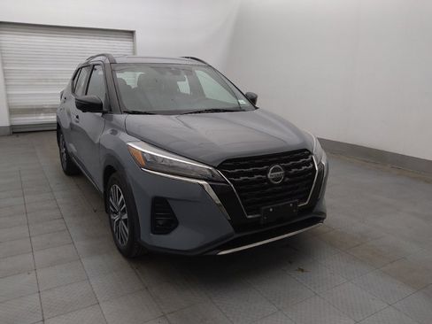 Used 2021 Nissan Kicks SR w/ SR Premium Package FWD image 13
