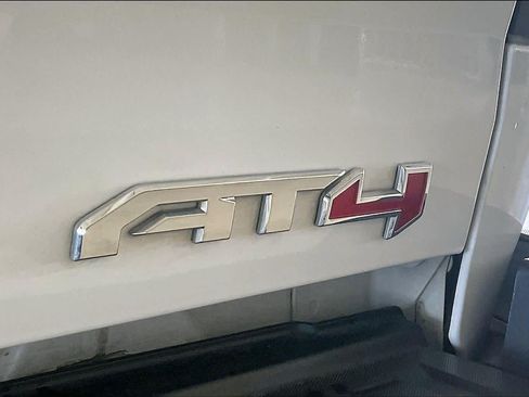 Used 2021 GMC Canyon AT4 w/ Driver Alert Package AWD/4WD image 9