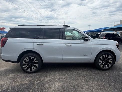 New 2026 Ford Expedition Platinum AWD/4WD image 15