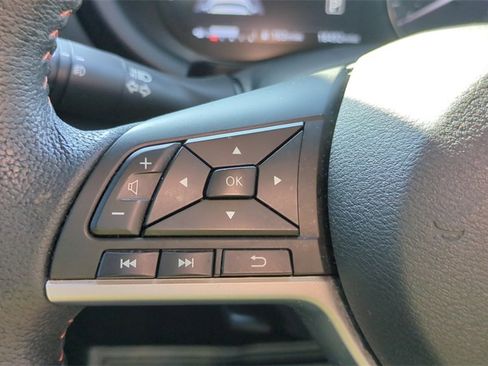 Used 2021 Nissan Kicks SR w/ Interior Electronics Package image 22
