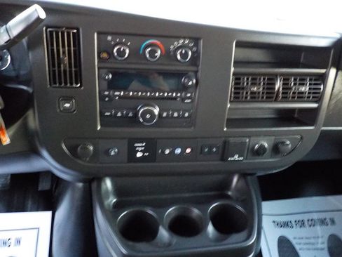 Used 2020 Chevrolet Express 3500 Extended w/ Driver Convenience Package image 16