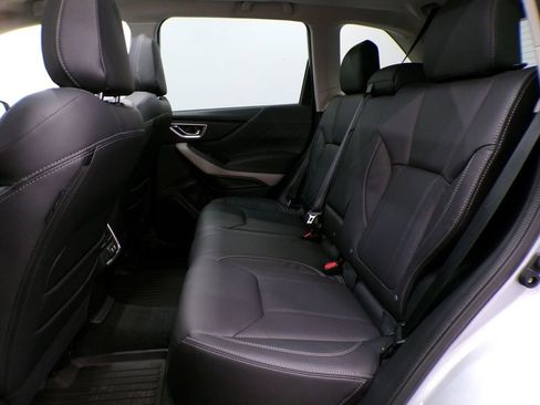 Used 2022 Subaru Forester Limited AWD/4WD image 19