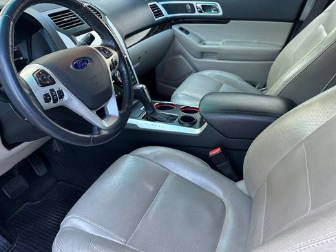 Used 2012 Ford Explorer Limited FWD image 9