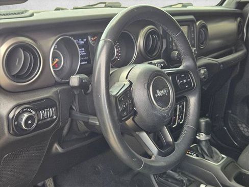 Used 2018 Jeep Wrangler Unlimited Sport S AWD/4WD image 11