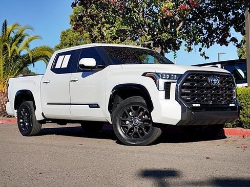 Used 2023 Toyota Tundra Platinum image 2