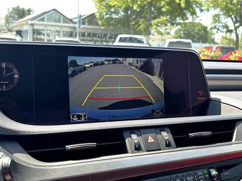 Used 2019 Lexus ES 350 F Sport w/ Accessory Package 2 FWD image 15
