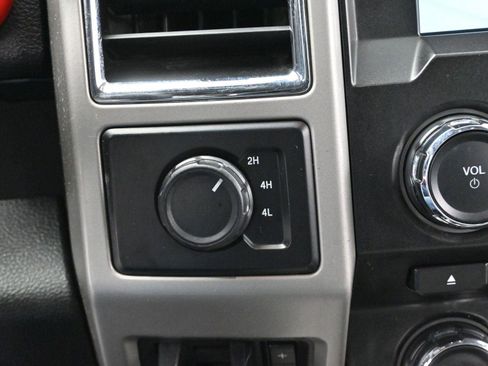 Used 2018 Ford F250 Lariat w/ Lariat Value Package image 25