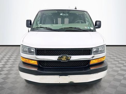 Used 2024 Chevrolet Express 2500 w/ Driver Convenience Package image 2