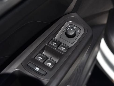 Certified 2023 Volkswagen Atlas SE AWD/4WD image 8