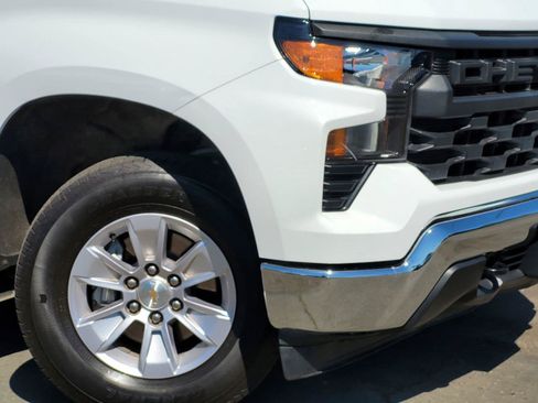 Used 2025 Chevrolet Silverado 1500 W/T RWD image 5