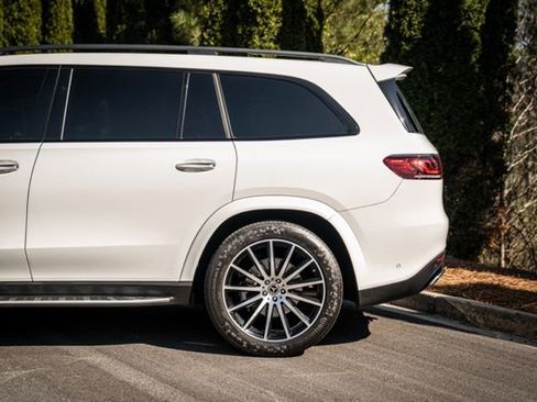 Used 2022 Mercedes-Benz GLS 450 4MATIC w/ AMG Line Exterior image 10