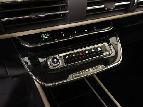 New 2026 Lincoln Corsair Premiere FWD image 9