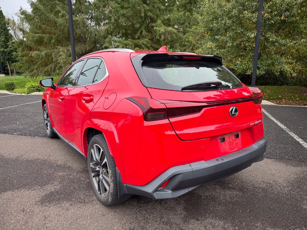 Used 2023 Lexus UX 250h AWD w/ Accessory Package (Z1) image 3