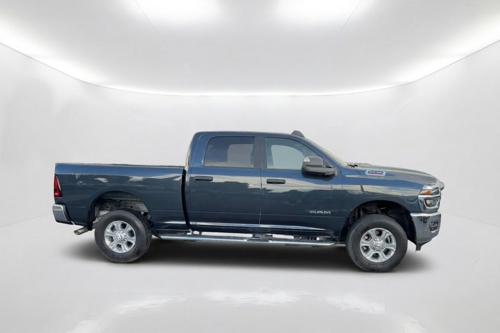 Used 2026 RAM 2500 Big Horn AWD/4WD image 4
