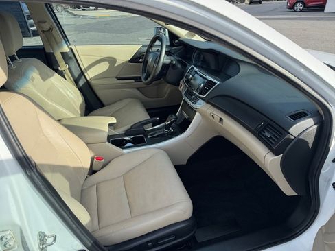 Used 2015 Honda Accord EX-L image 30
