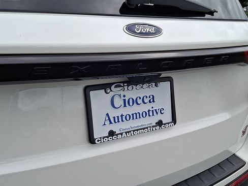 Used 2025 Ford Explorer ST AWD/4WD image 34
