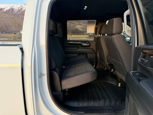 Used 2024 GMC Sierra 3500 SLE image 19