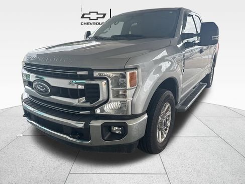 Used 2020 Ford F250 XLT w/ XLT Value Package RWD image 1
