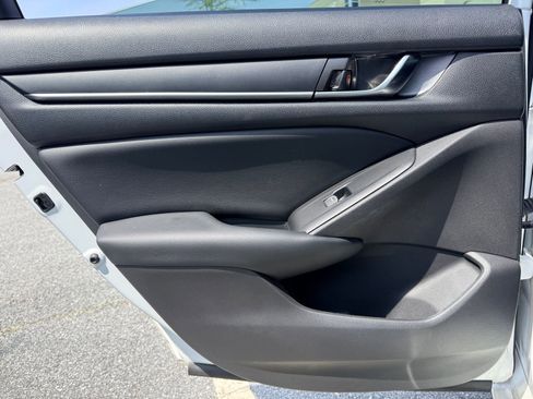 Used 2022 Honda Accord Sport image 45