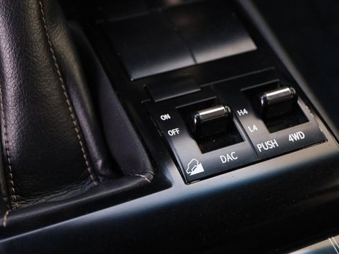 Used 2020 Lexus GX 460 Premium w/ Premium Package AWD/4WD image 22