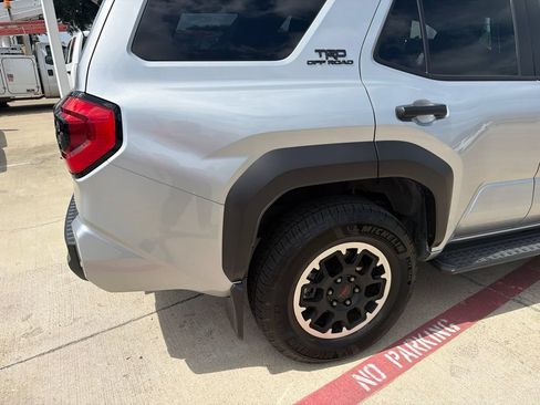 Used 2025 Toyota 4Runner TRD Off-Road AWD/4WD image 16