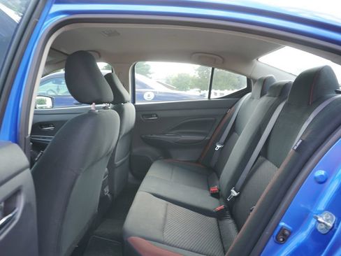 Used 2024 Nissan Versa SR FWD image 4