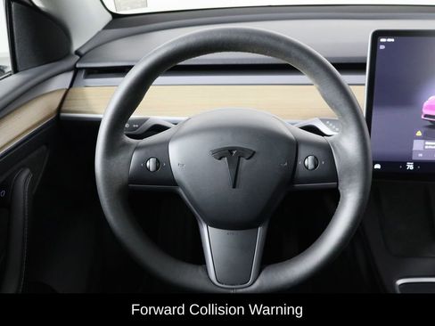 Used 2023 Tesla Model Y Long Range image 7