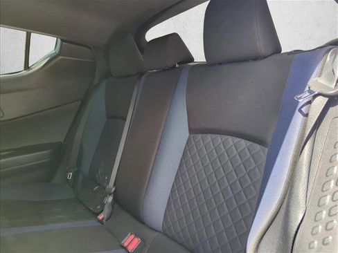 Used 2020 Toyota C-HR XLE FWD image 20
